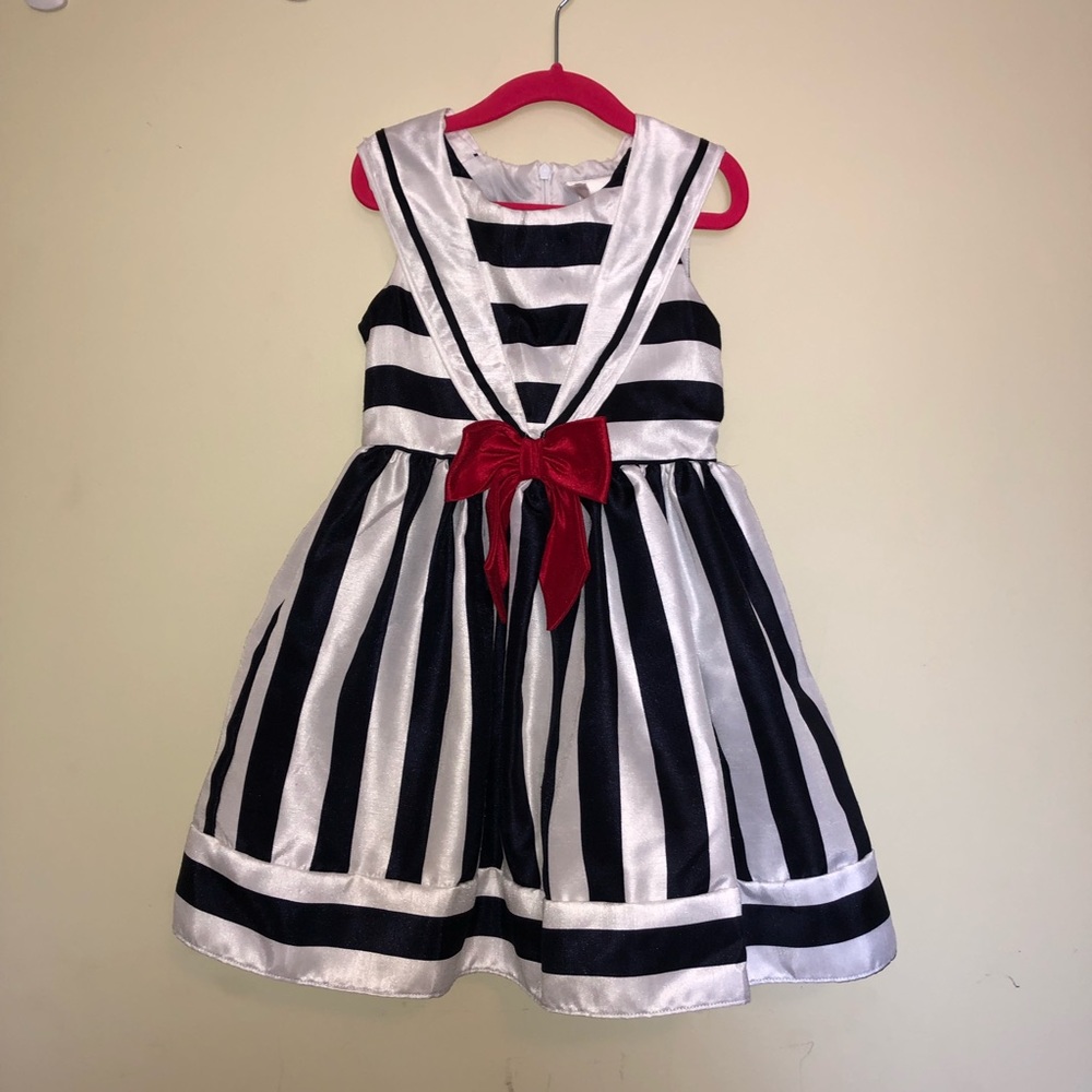 HP✨SWEET HEART ROSE | Vintage-Inspired Dress - Picture 3 of 3